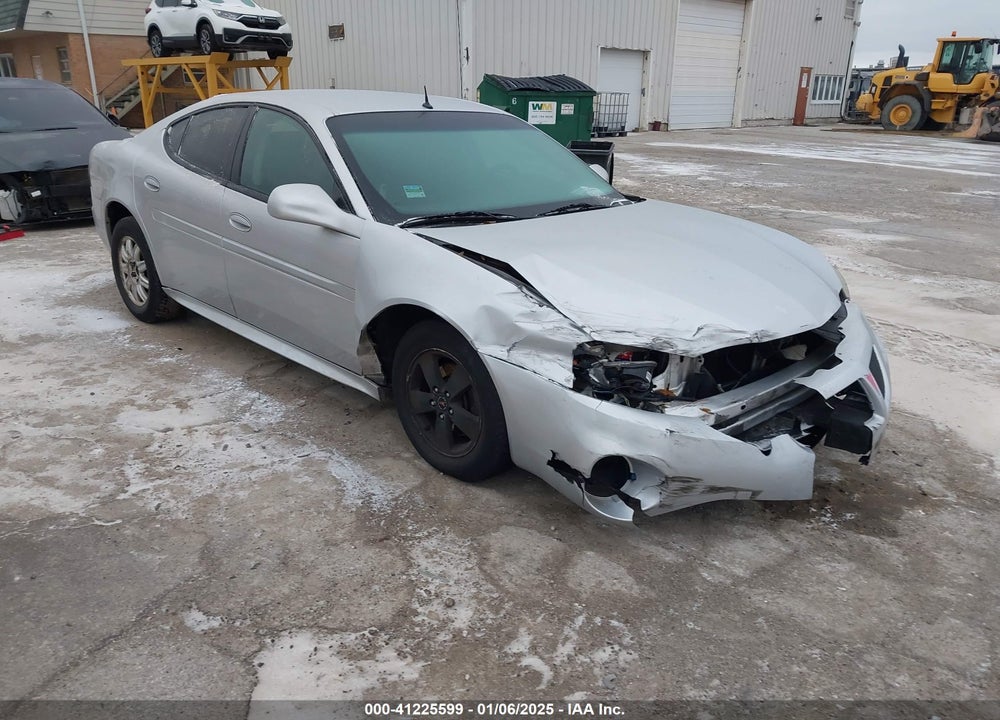 2005 PONTIAC GRAND PRIX VIN: 2G2WP522551205704