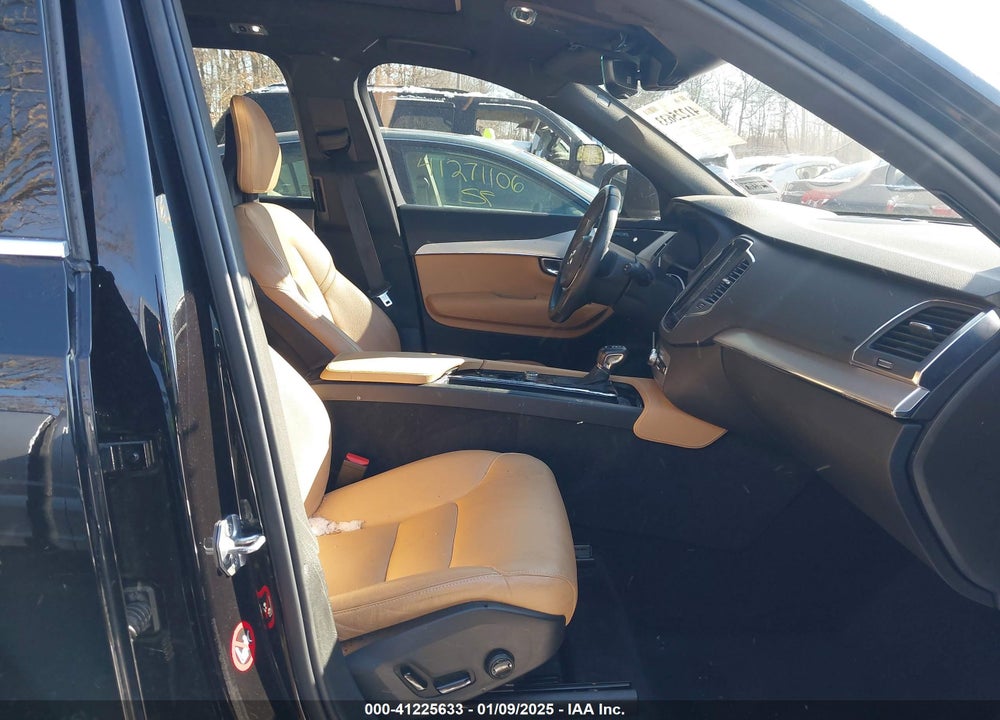 2018 VOLVO XC90 T6 MOMENTUM VIN: YV4A22PK5J1345602
