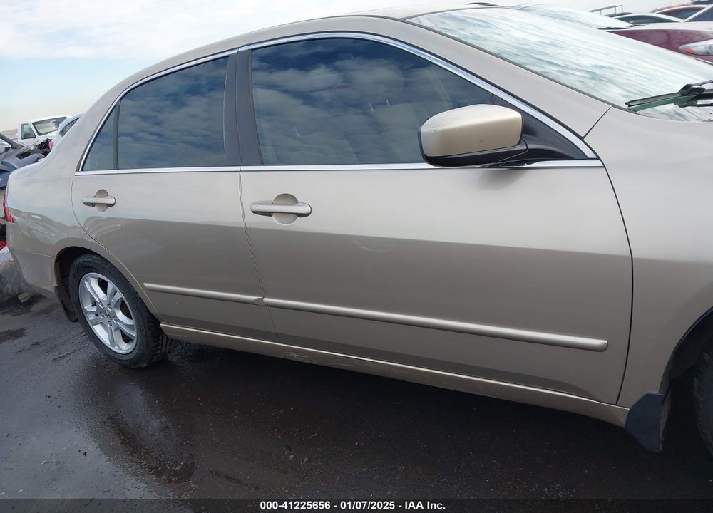 2007 HONDA ACCORD 2.4 EX VIN: 1HGCM56797A049593