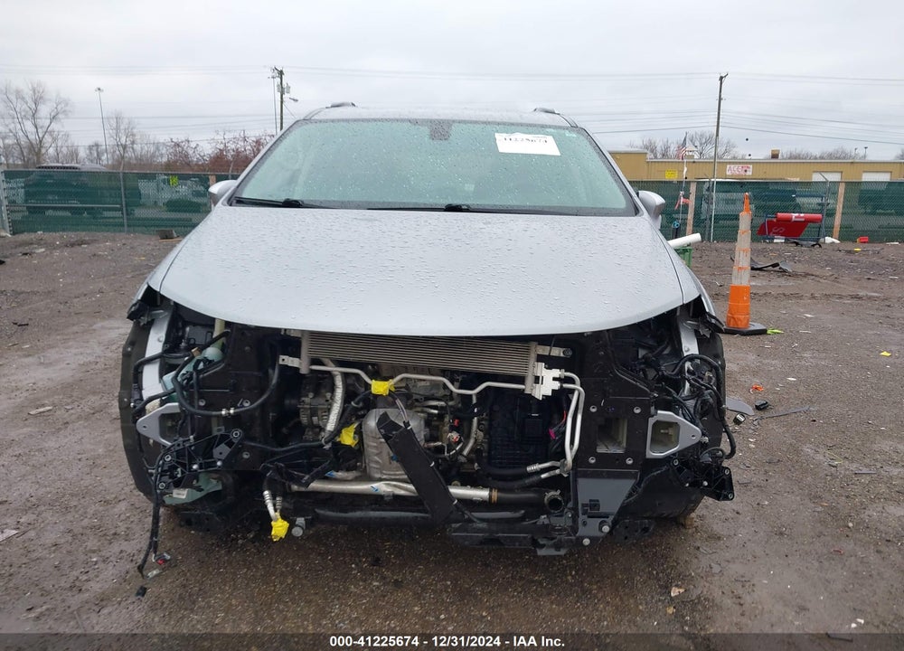 2020 CHRYSLER PACIFICA LIMITED VIN: 2C4RC1GG7LR275723