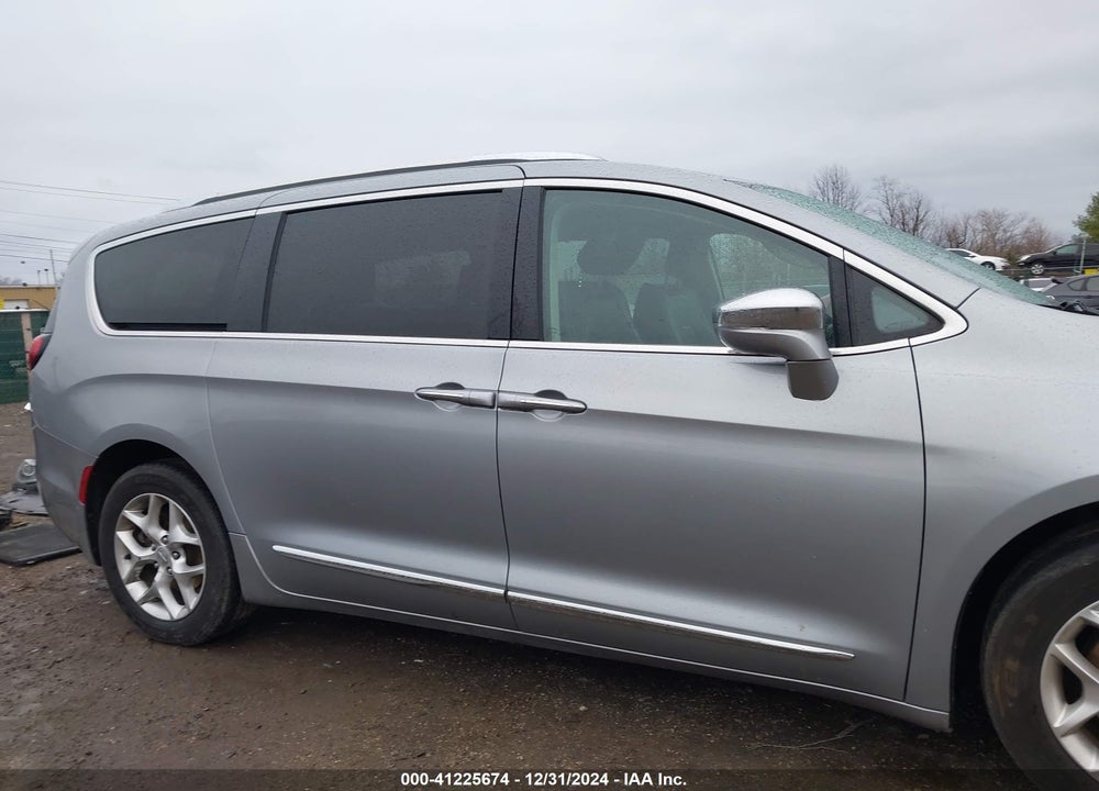 2020 CHRYSLER PACIFICA LIMITED VIN: 2C4RC1GG7LR275723