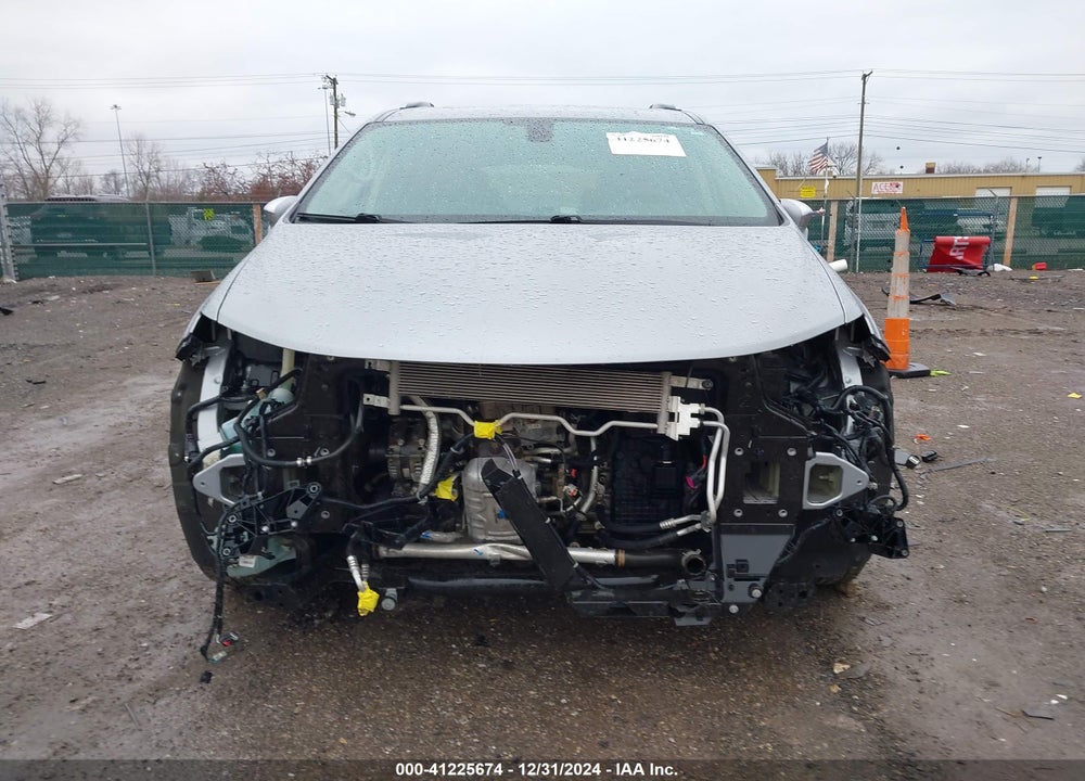 2020 CHRYSLER PACIFICA LIMITED VIN: 2C4RC1GG7LR275723