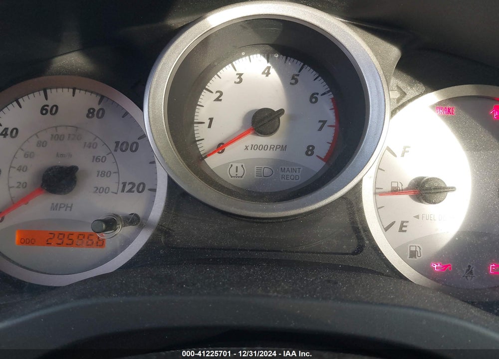 2005 TOYOTA RAV4 VIN: JTEGD20VX50051762