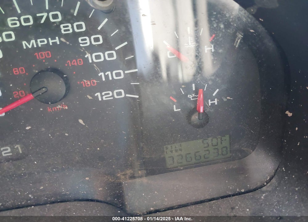 2005 FORD F-150 STX/XL/XLT VIN: 1FTRX12W05NB61131