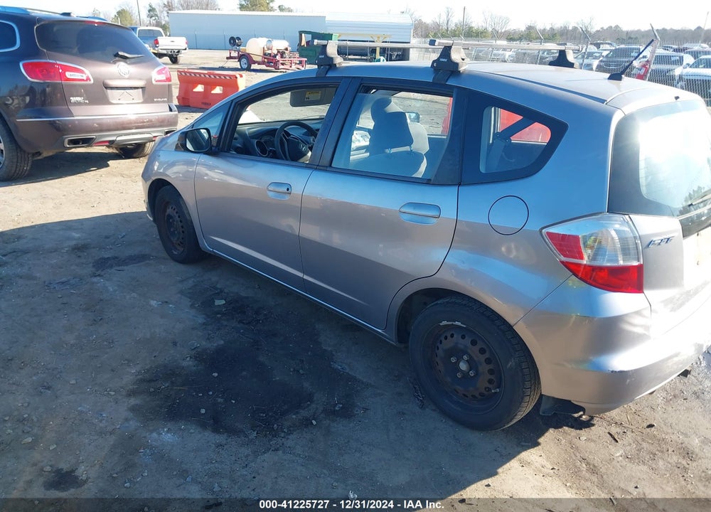 2010 HONDA FIT VIN: JHMGE8H22AS002812