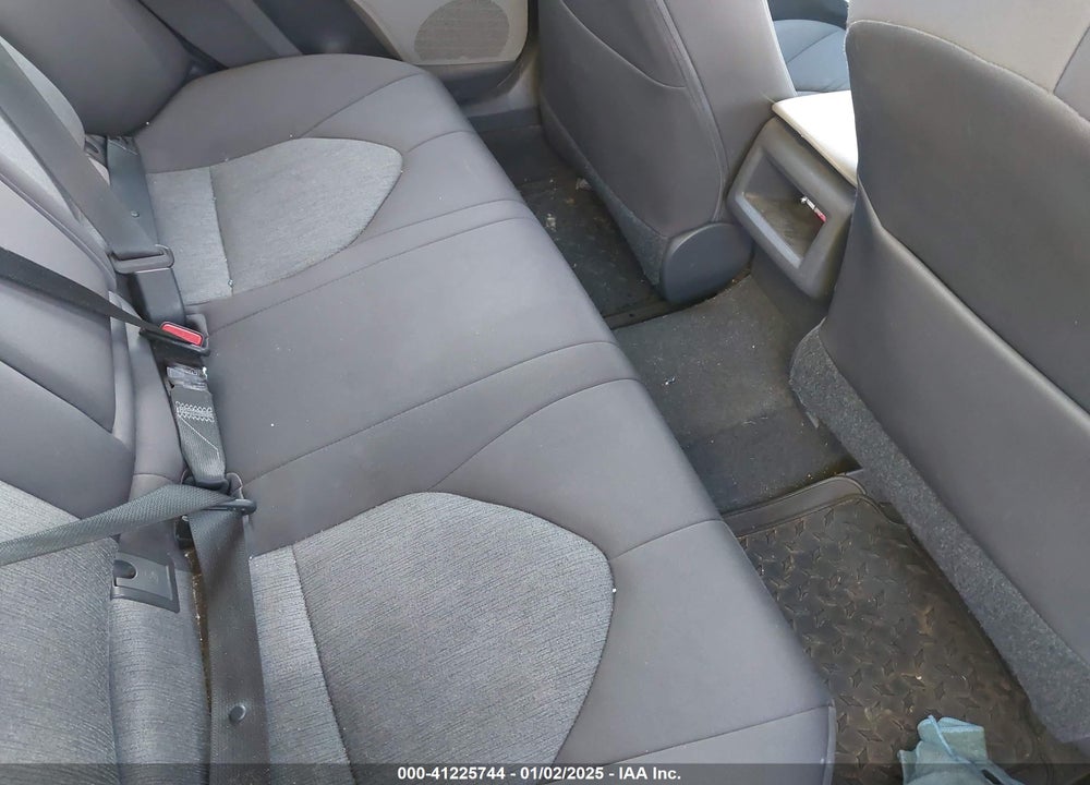 2018 TOYOTA CAMRY LE VIN: 4T1B11HK3JU638671