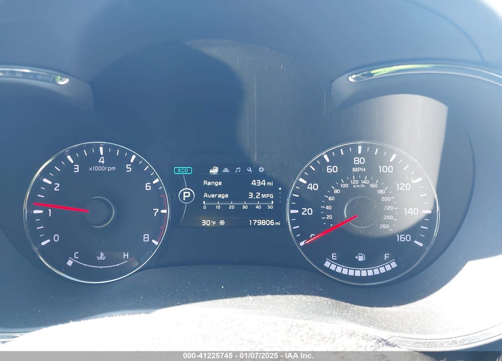 2017 KIA FORTE VIN: 3KPFL4A71HE113964