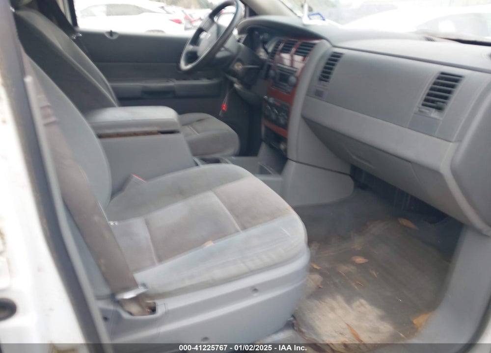 2004 DODGE DURANGO SLT VIN: 1D4HD48N64F152837