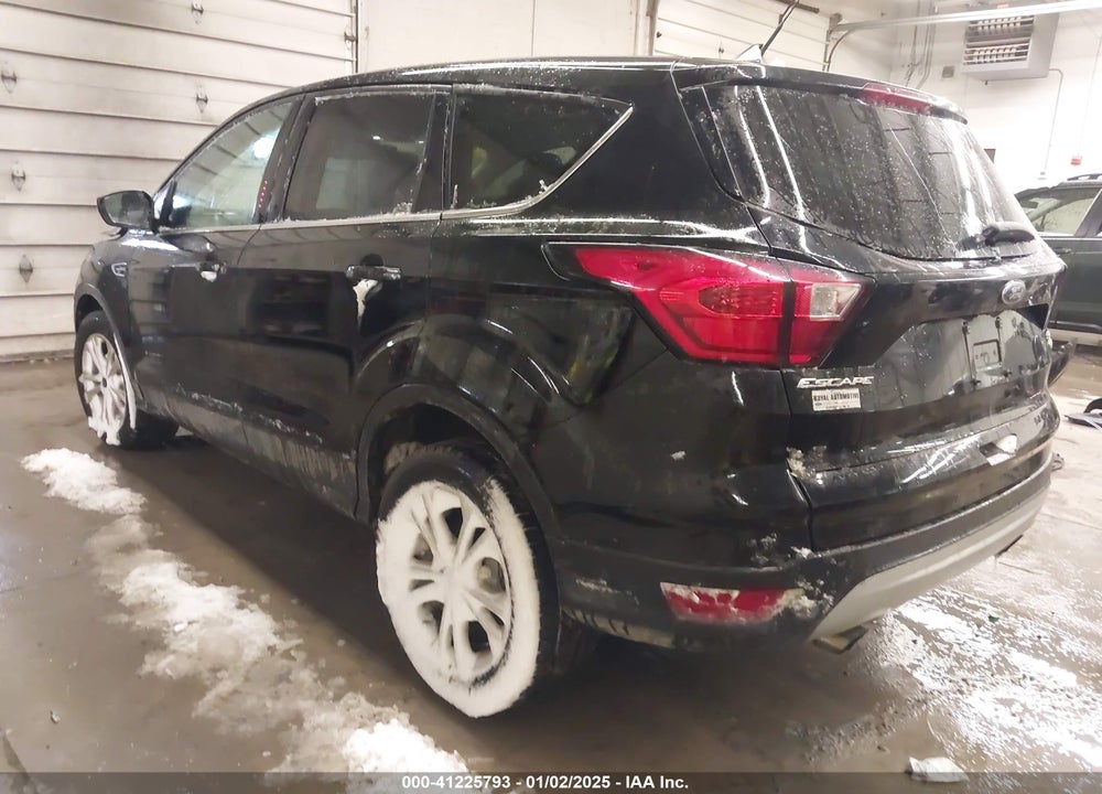 2019 FORD ESCAPE VIN: 1FMCU0GD9KUB81777