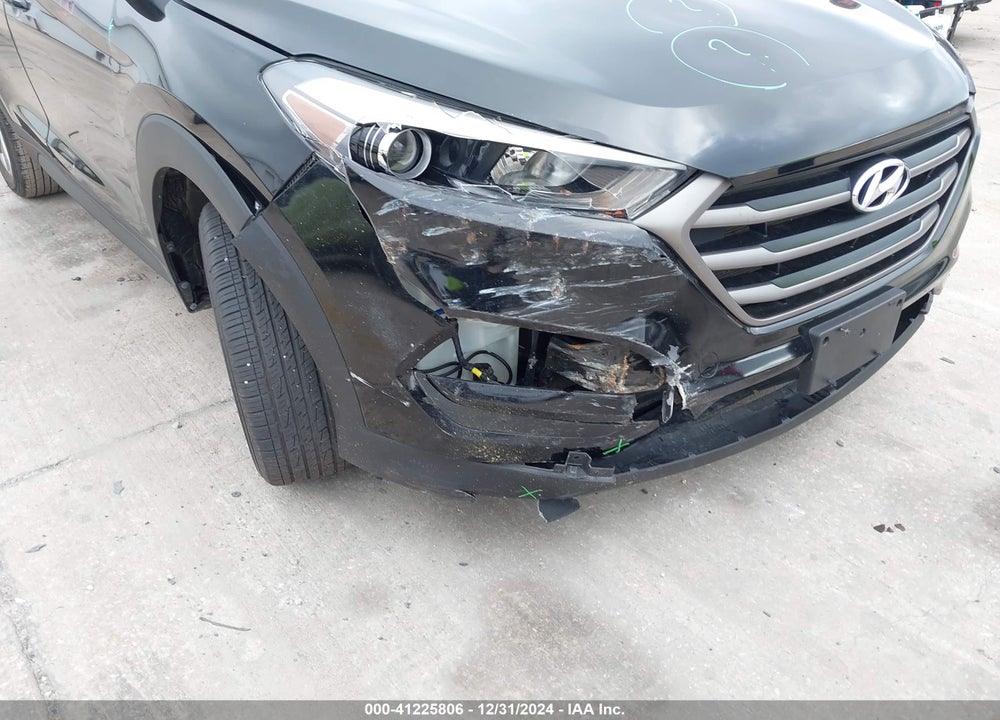 2016 HYUNDAI TUCSON SE VIN: KM8J23A49GU114790