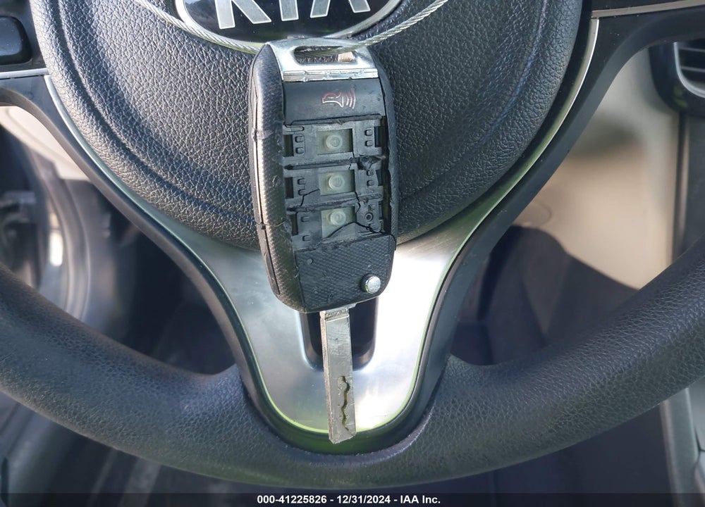 2016 KIA OPTIMA LX VIN: KNAGT4L35G5092073