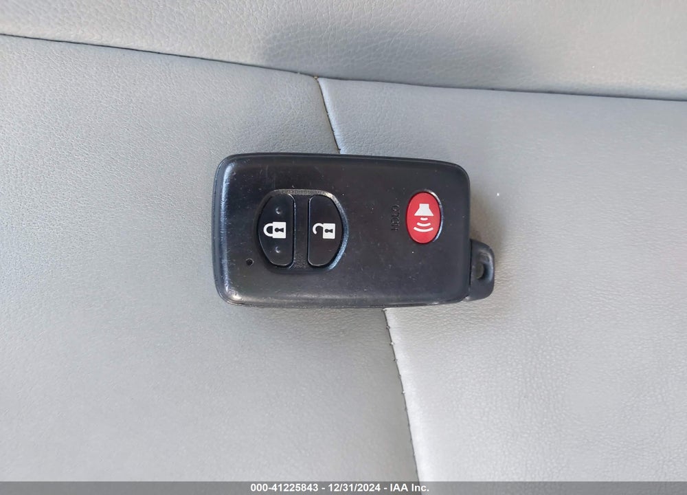 2013 TOYOTA PRIUS FOUR VIN: JTDKN3DU8D1677385