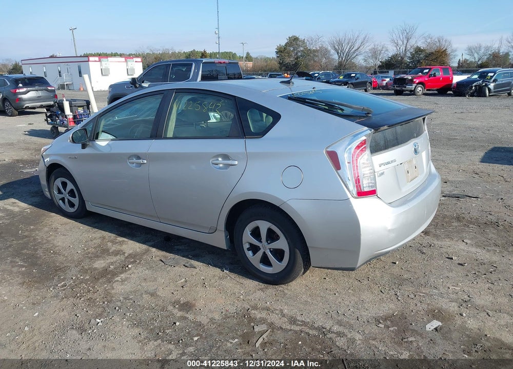 2013 TOYOTA PRIUS FOUR VIN: JTDKN3DU8D1677385