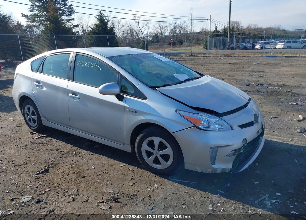 2013 TOYOTA PRIUS FOUR VIN: JTDKN3DU8D1677385