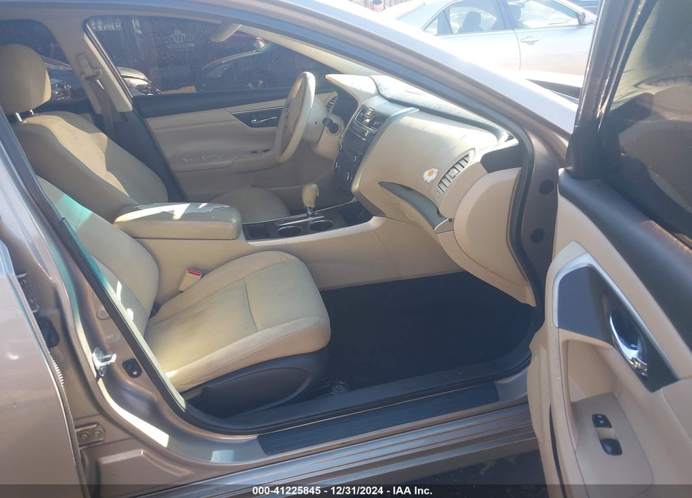 2015 NISSAN ALTIMA VIN: 1N4AL3AP6FN404740