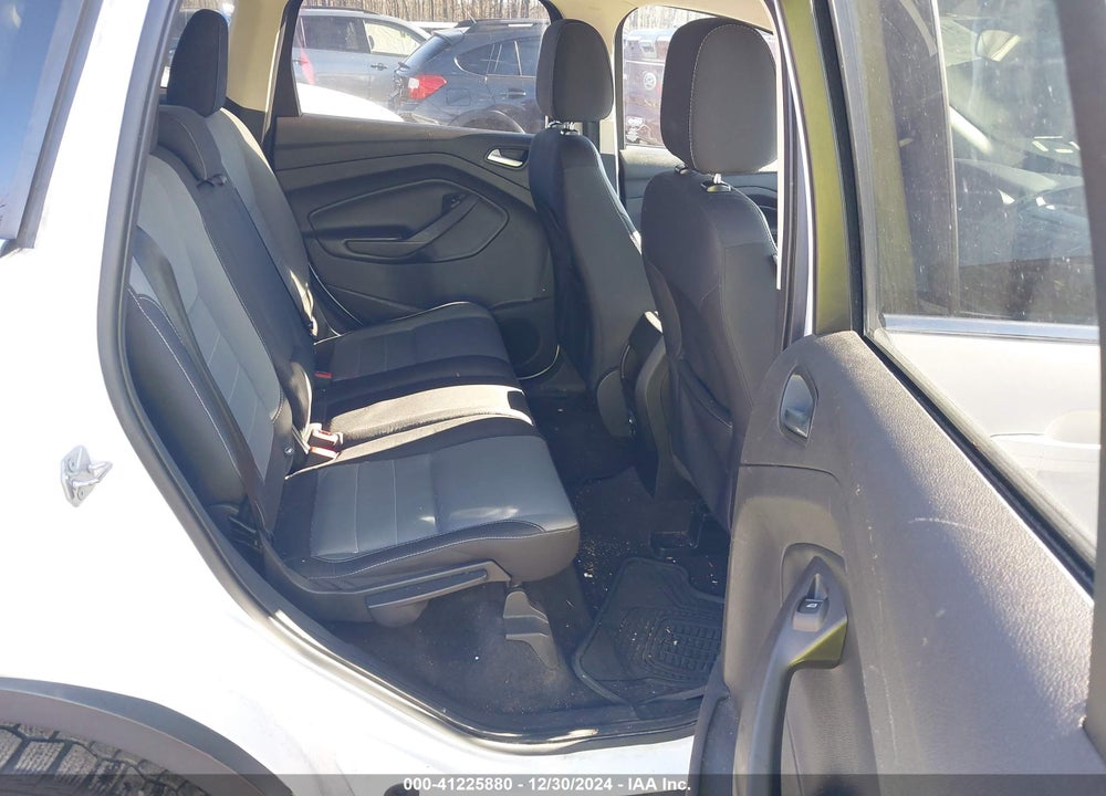 2016 FORD ESCAPE SE VIN: 1FMCU0G72GUA92327