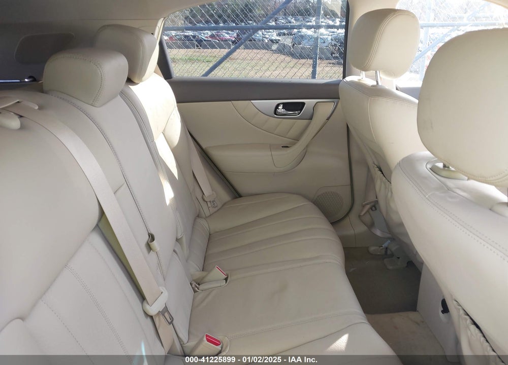 2012 INFINITI FX35 VIN: JN8AS1MU8CM121961
