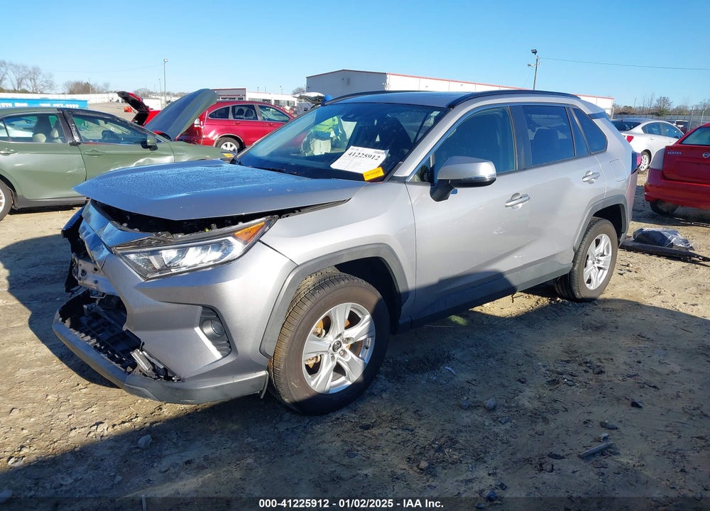 2019 TOYOTA RAV4 XLE VIN: JTMW1RFV4KD019130