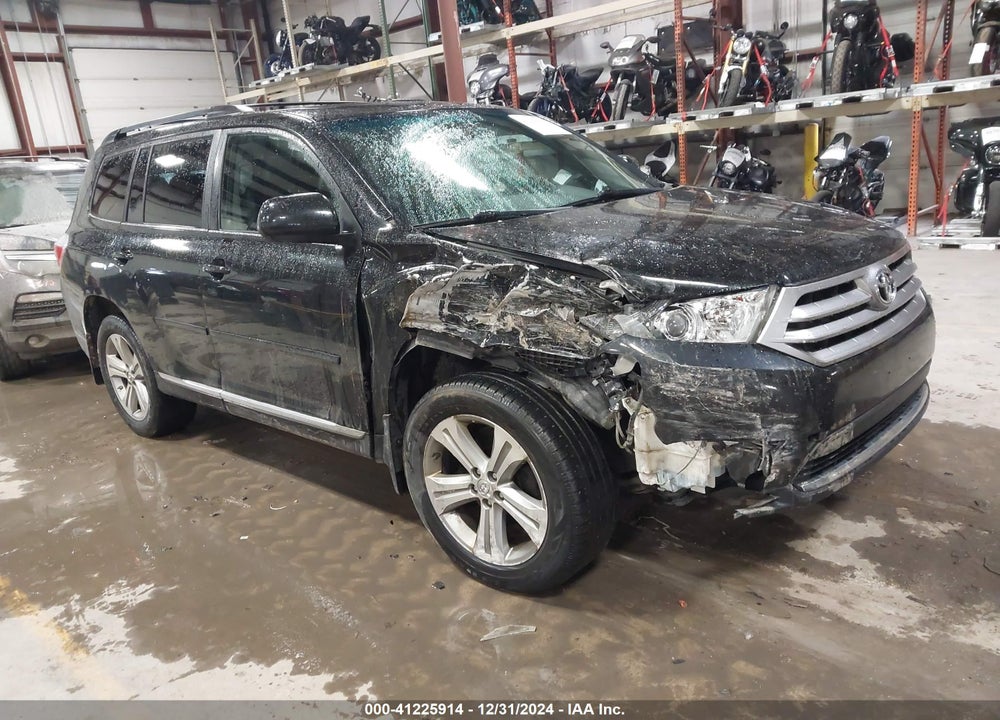 2011 TOYOTA HIGHLANDER V6 VIN: 5TDBK3EH7BS059646