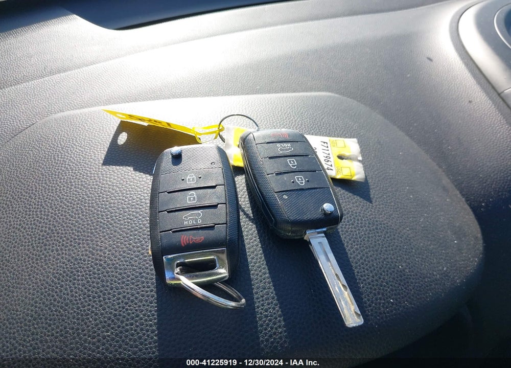2015 KIA SOUL VIN: KNDJP3A58F7179674