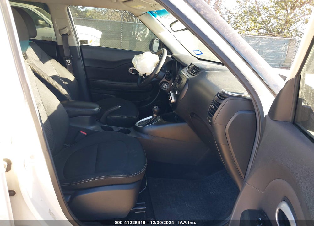 2015 KIA SOUL VIN: KNDJP3A58F7179674