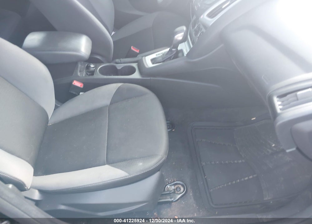 2014 FORD FOCUS SE VIN: 1FADP3F22EL368344
