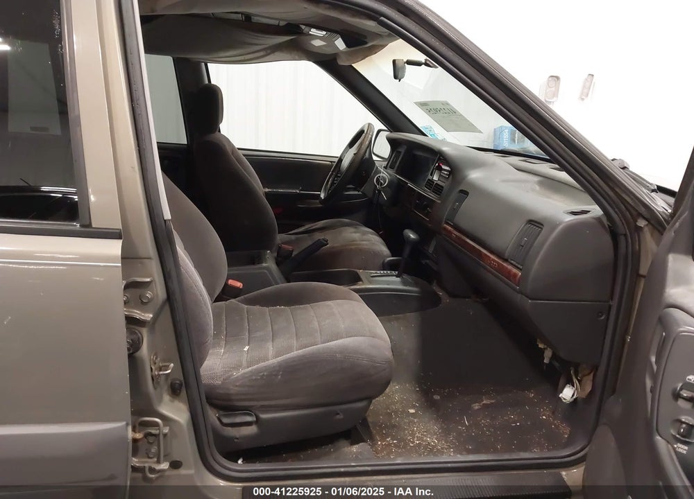 1997 JEEP GRAND CHEROKEE LAREDO/TSI VIN: 1J4GZ58S2VC746778