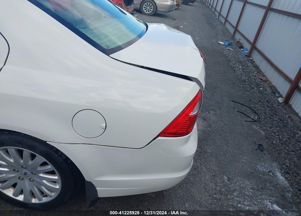 2012 FORD FUSION HYBRID VIN: 3FADP0L39CR222176