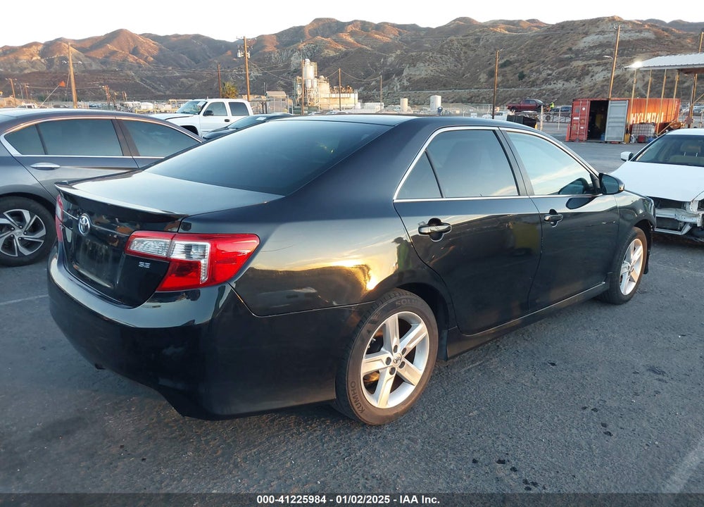 2014 TOYOTA CAMRY SE VIN: 4T1BF1FK4EU309424