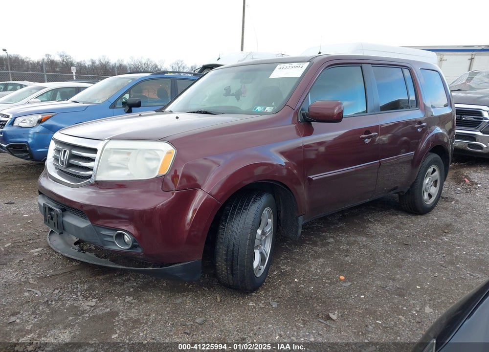 2012 HONDA PILOT EX VIN: 5FNYF4H47CB015701