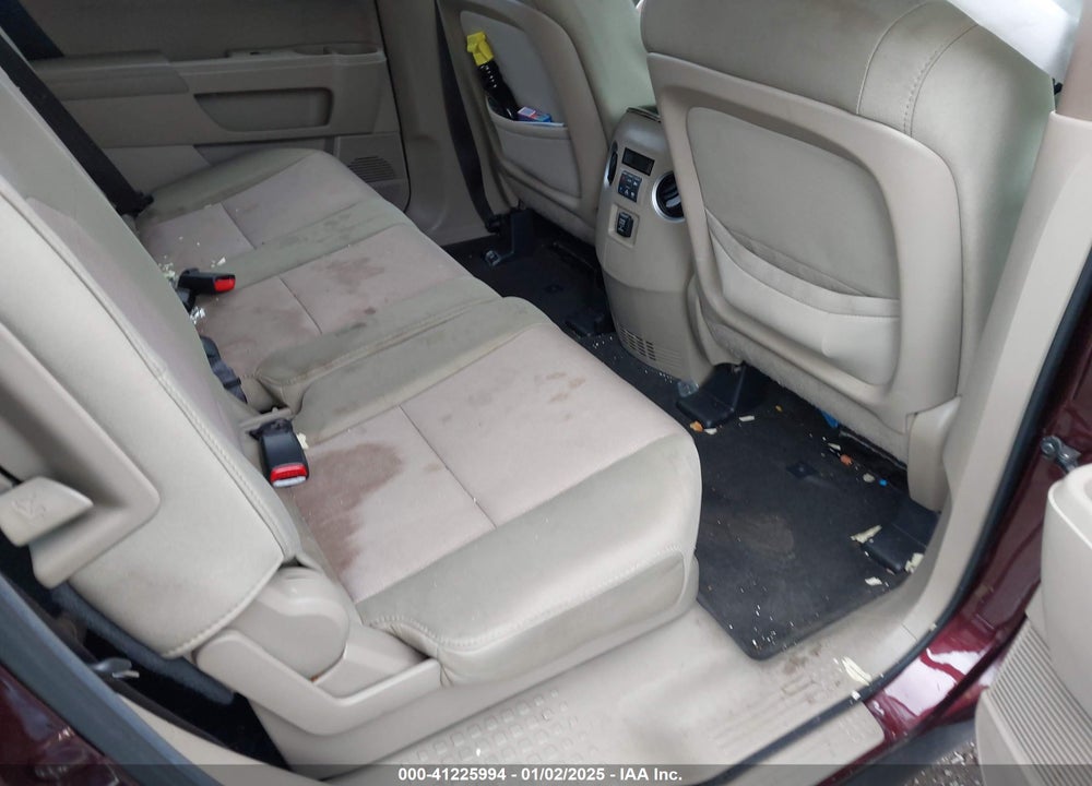2012 HONDA PILOT EX VIN: 5FNYF4H47CB015701