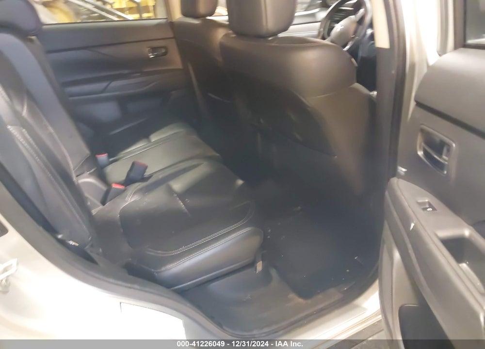 2020 MITSUBISHI OUTLANDER VIN: JA4AD3A32LZ019498