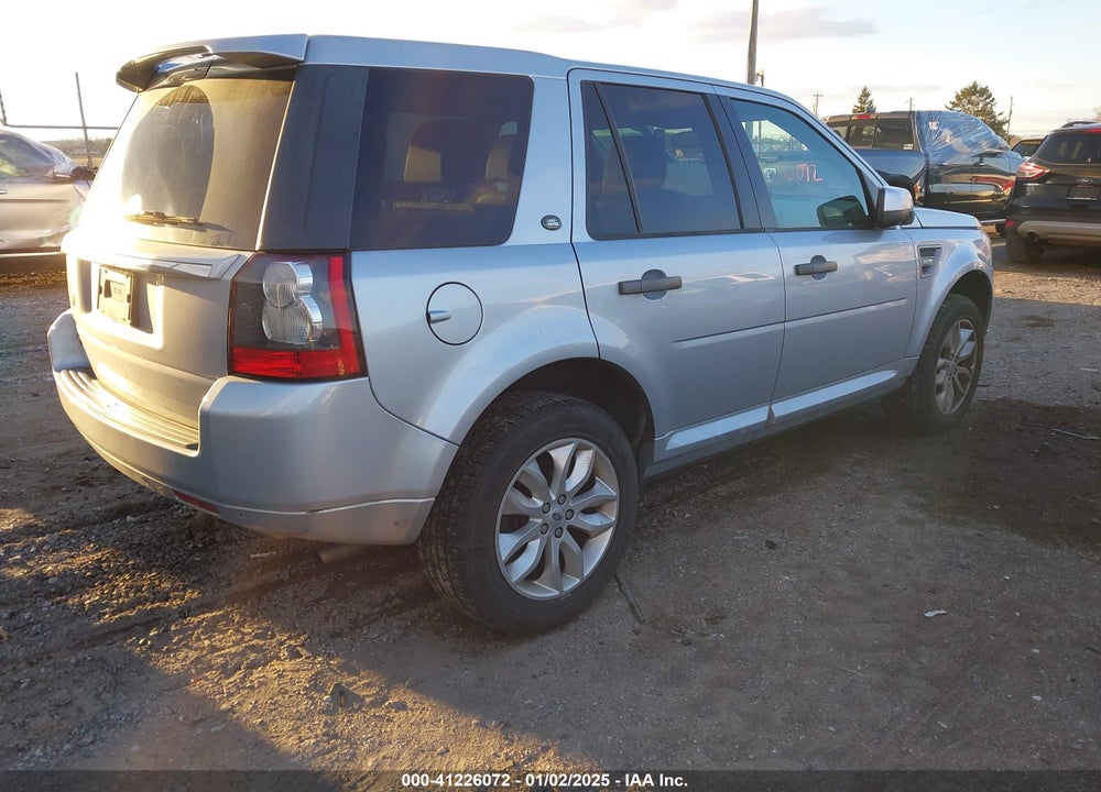 2011 LAND ROVER LR2 VIN: SALFR2BN7BH244682