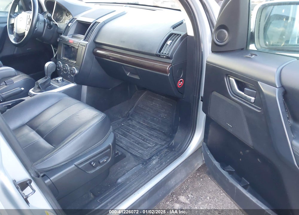2011 LAND ROVER LR2 VIN: SALFR2BN7BH244682