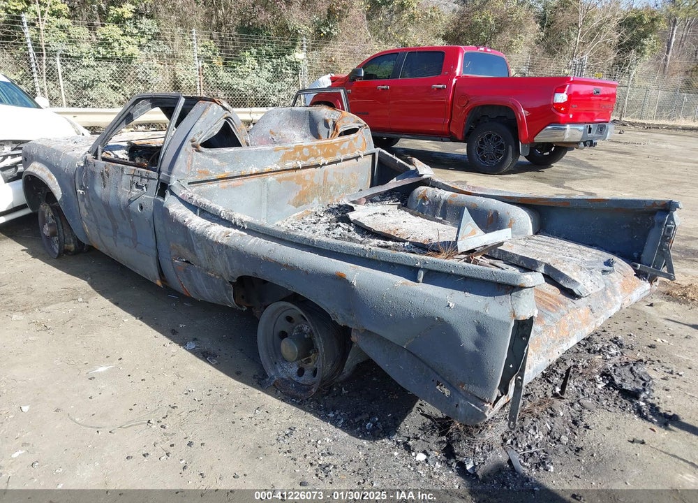 1982 TOYOTA PICKUP RN38 VIN: JT4RN38D5C0040340