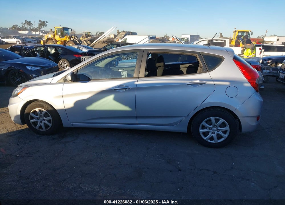 2014 HYUNDAI ACCENT VIN: KMHCT5AE3EU158212
