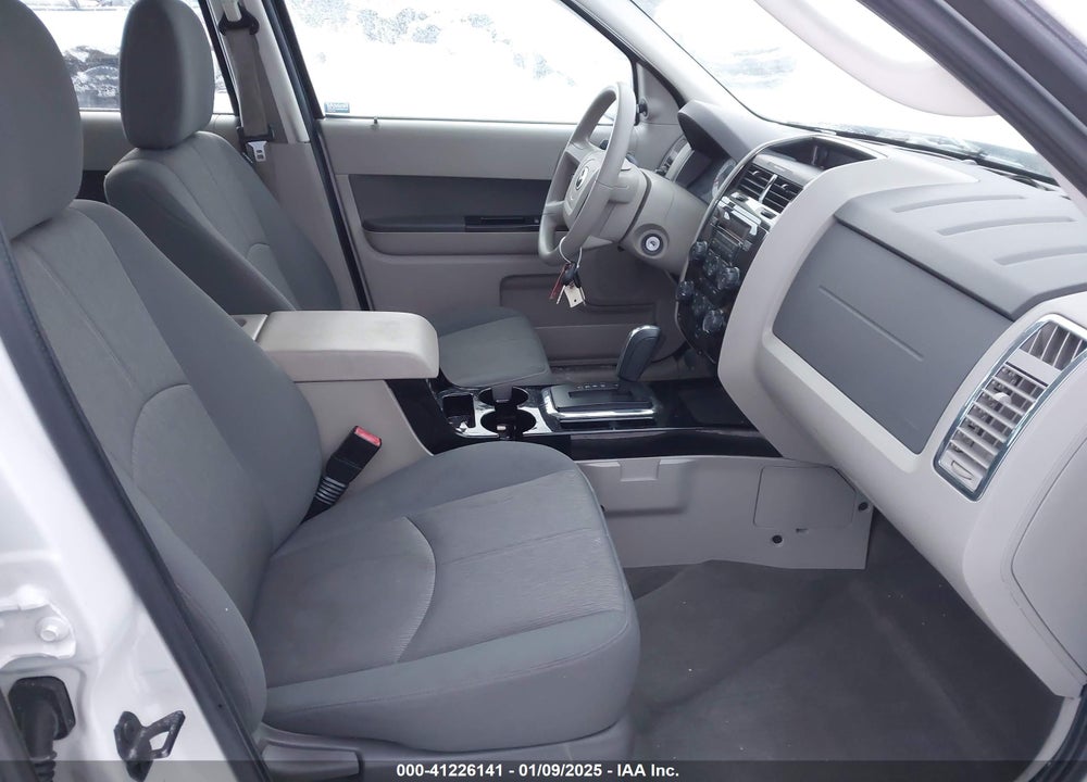 2011 MAZDA TRIBUTE I SPORT VIN: 4F2CY9C70BKM04054