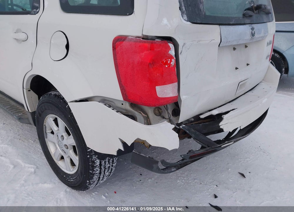 2011 MAZDA TRIBUTE I SPORT VIN: 4F2CY9C70BKM04054