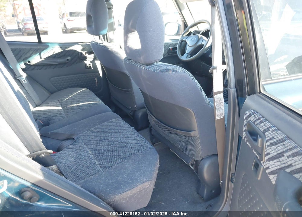 2000 TOYOTA RAV4 VIN: JT3HP10V7Y0233762