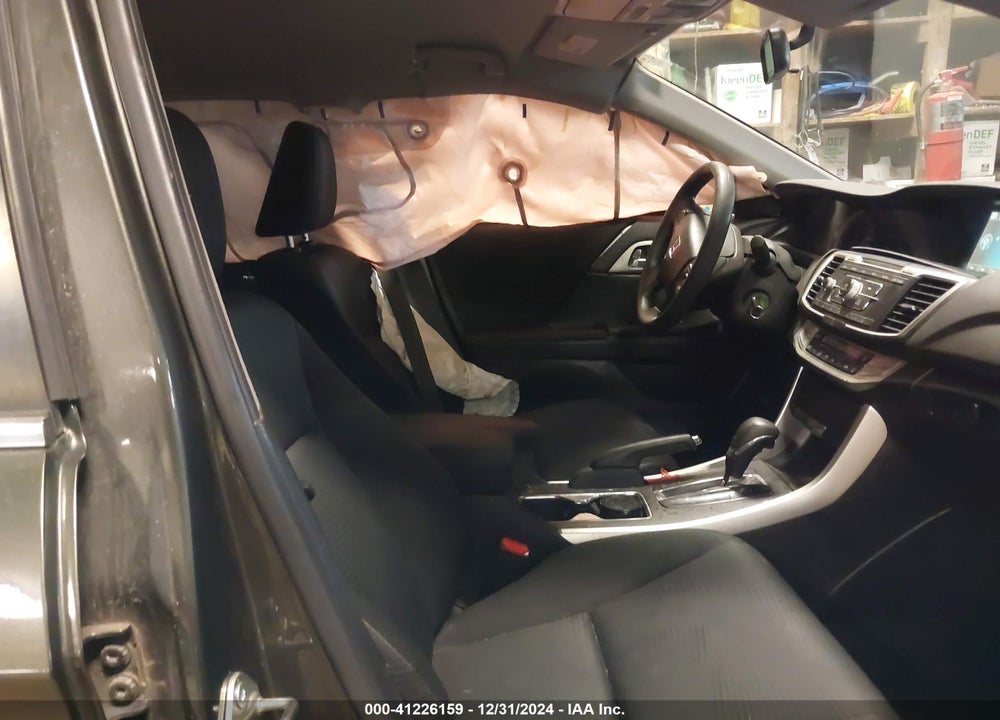 2015 HONDA ACCORD VIN: 1HGCR2F38FA056756