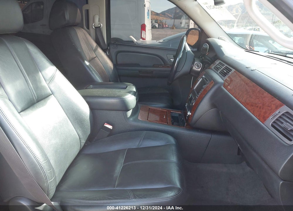 2008 CHEVROLET TAHOE LTZ VIN: 1GNFC13078R206403
