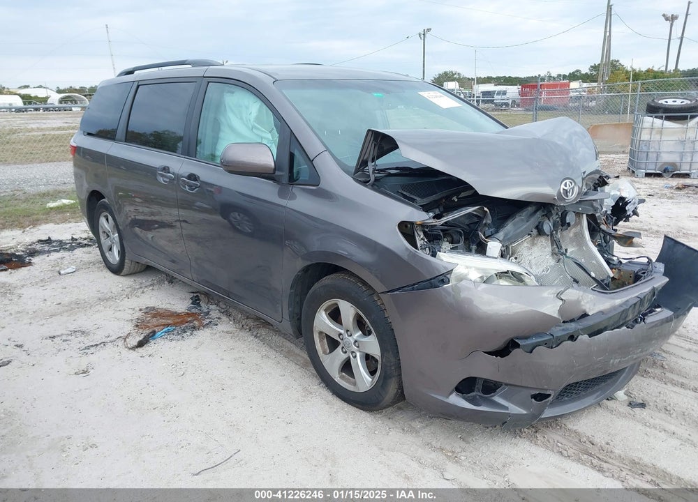2015 TOYOTA SIENNA LE 8 PASSENGER VIN: 5TDKK3DC2FS617284