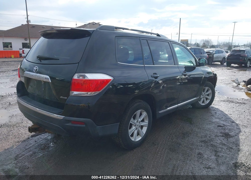 2011 TOYOTA HIGHLANDER SE V6 VIN: 5TDBK3EH8BS042516