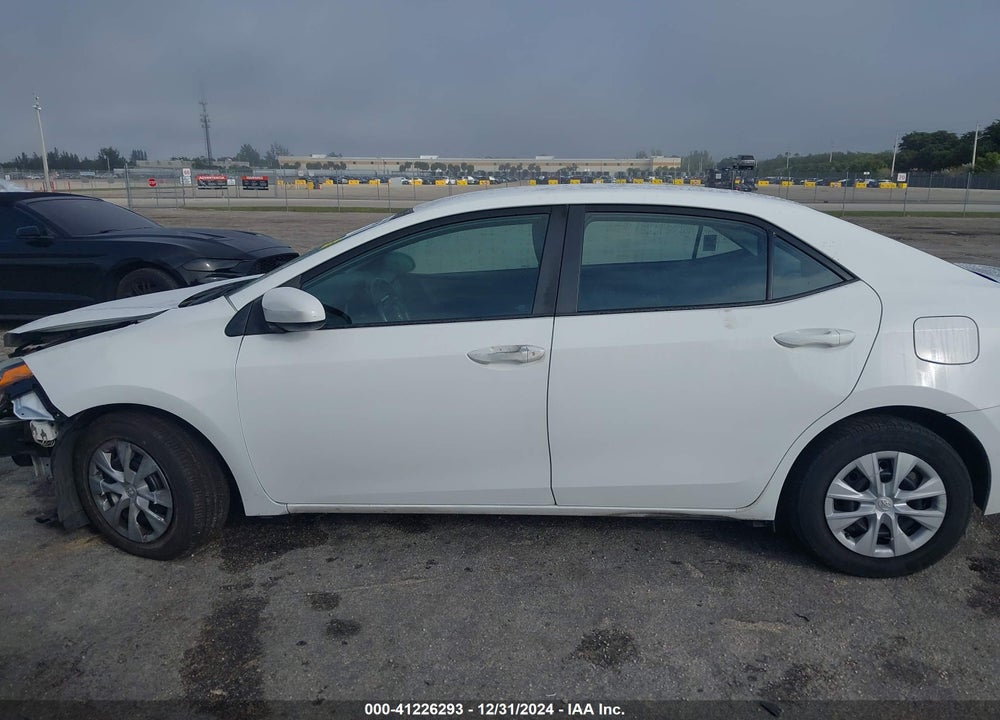 2018 TOYOTA COROLLA VIN: 2T1BURHE9JC017551