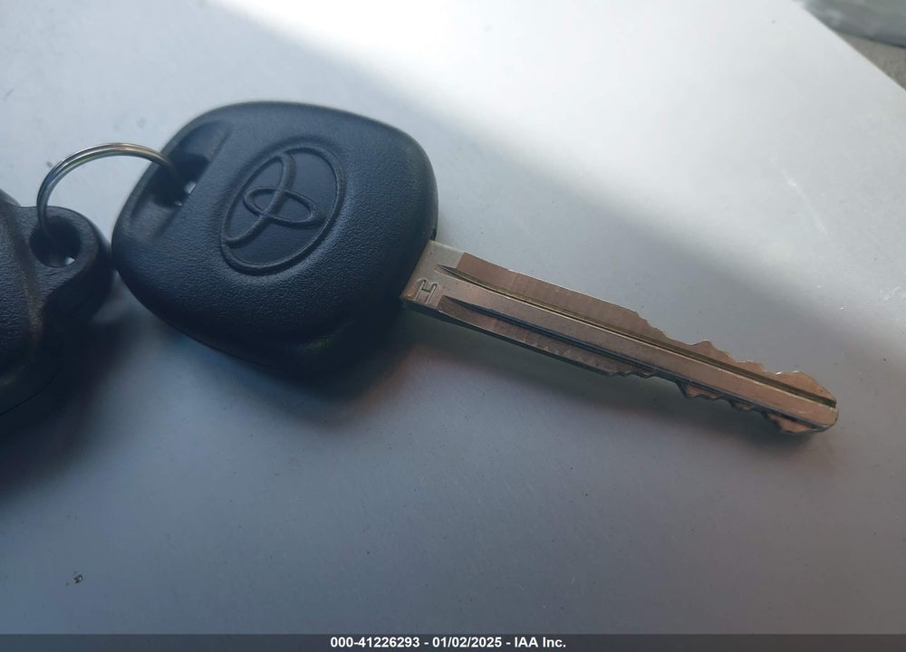 2018 TOYOTA COROLLA VIN: 2T1BURHE9JC017551