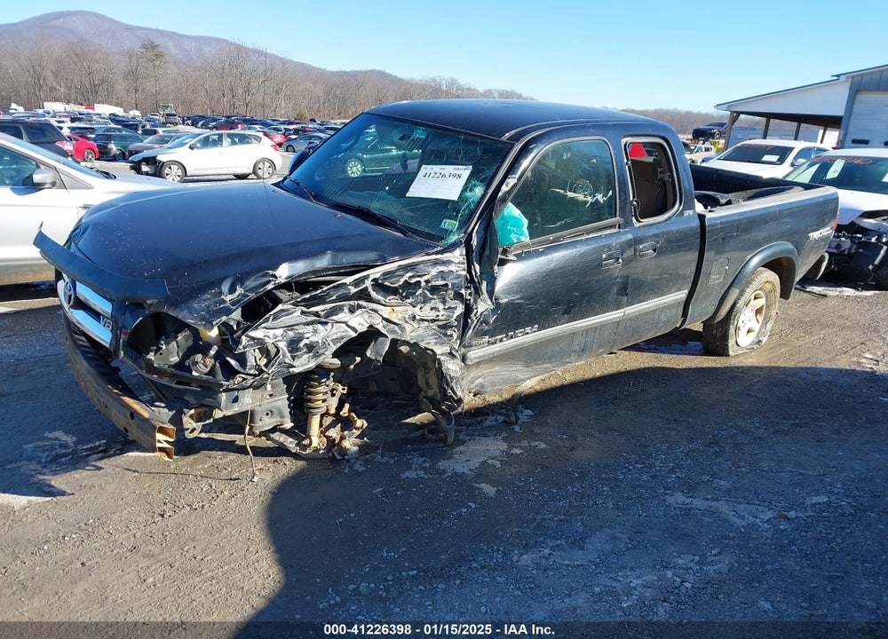 2003 TOYOTA TUNDRA SR5 V8 VIN: 5TBBT44103S336042