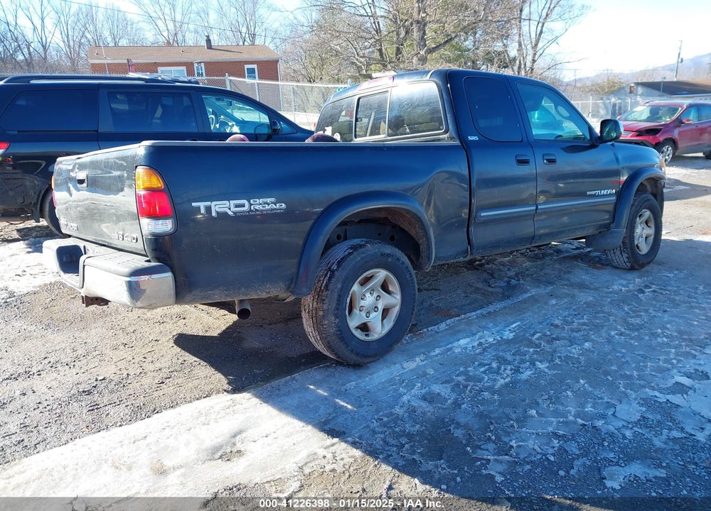 2003 TOYOTA TUNDRA SR5 V8 VIN: 5TBBT44103S336042