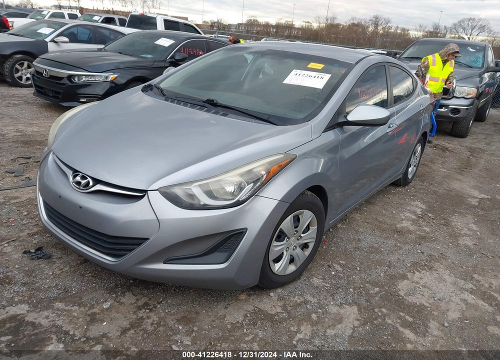2016 HYUNDAI ELANTRA SE VIN: 5NPDH4AE6GH706642
