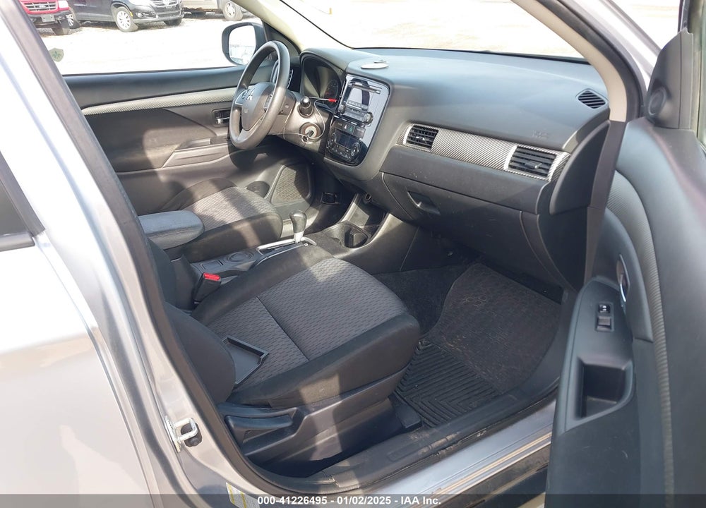 2014 MITSUBISHI OUTLANDER ES VIN: JA4AD2A33EZ009009