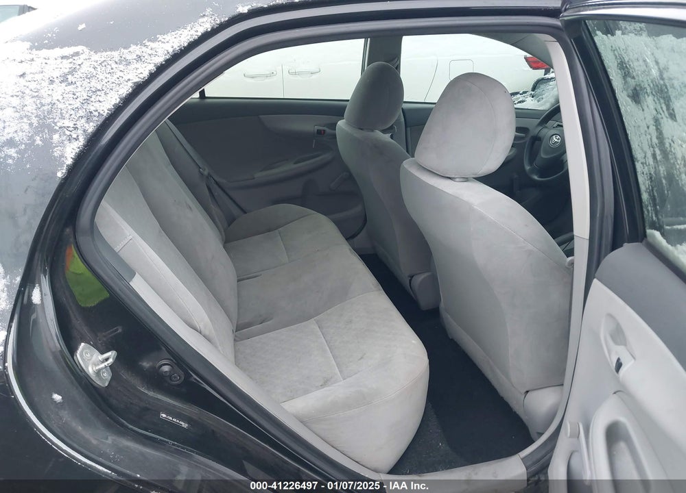 2009 TOYOTA COROLLA VIN: JTDBL40E49J038132